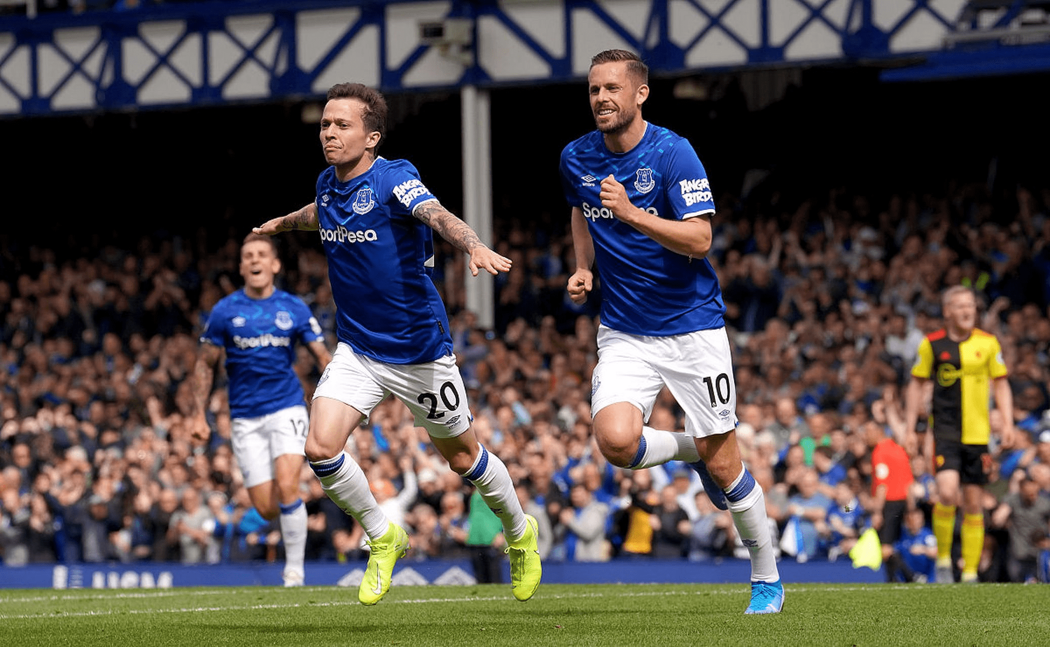 切尔西赛后临场应变,志在英超名次提升,引发热议,团队化学反应显著的简单介绍 切尔西赛后临场应变,志在英超名次提升,引发热议,团队化学反应显著的简单介绍