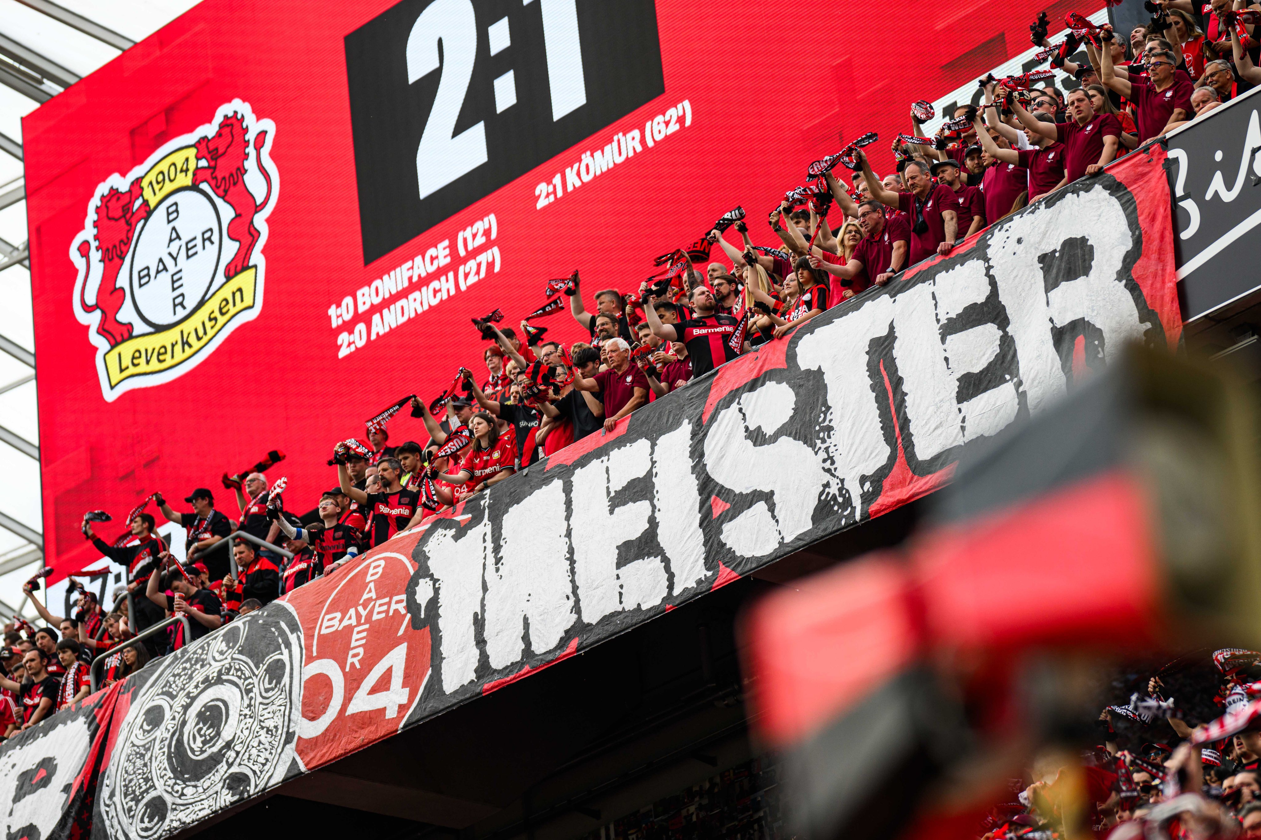 包含清晨德甲传出新动向，勒沃库森刷新队史纪录，管理层表态——信心回归，阵容厚度经受考验的词条