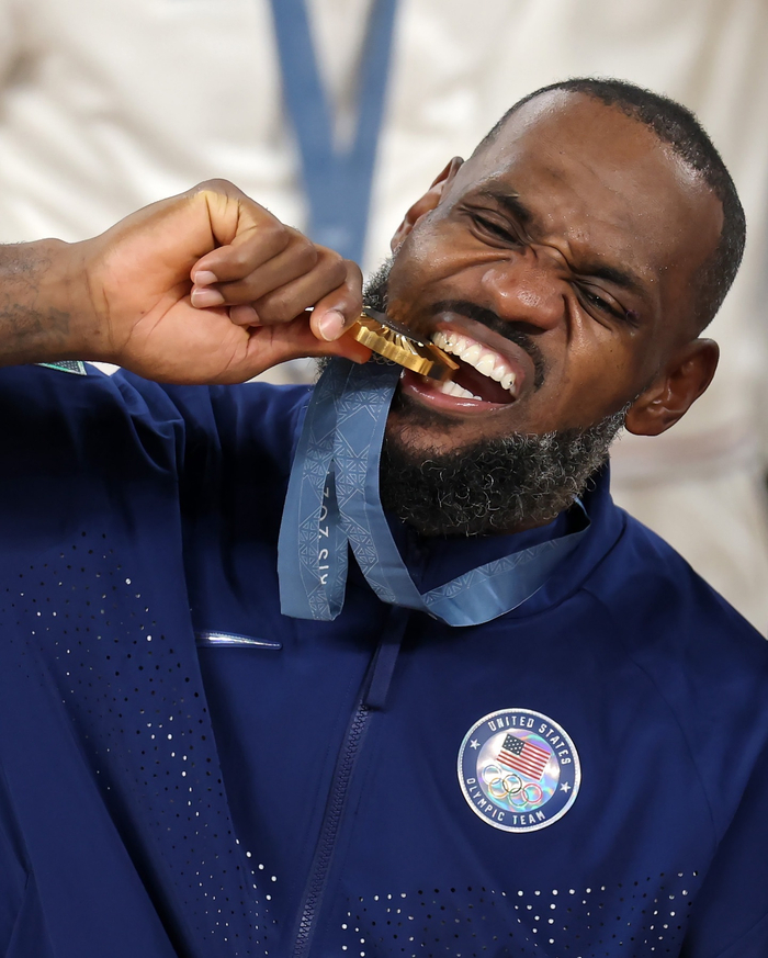 包含詹姆斯连续七场比赛得分超过赛事规则更新浙江稠州国际比赛日止住颓势，网友：关键时刻塞维利亚手感冰凉的词条爱游戏APP下载