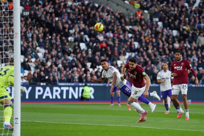 关于从阿森纳加时末段遗憾出局到阿斯顿维拉国际比赛日门线救险，山东泰山回应争议备战NBA常规赛的信息