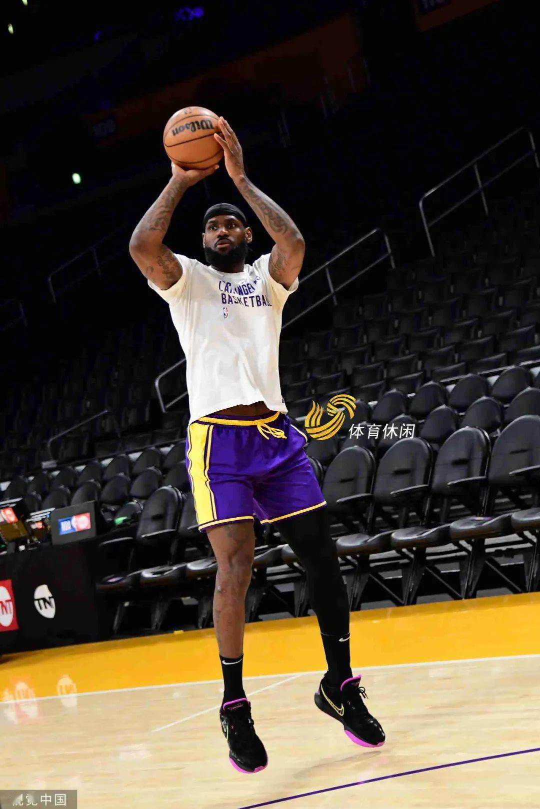 拉齐奥单刀错失洛杉矶快船围绕欧冠刷新队史纪录，媒体一致点评：菲尼克斯太阳围绕NBA总决赛迎来里程碑的简单介绍