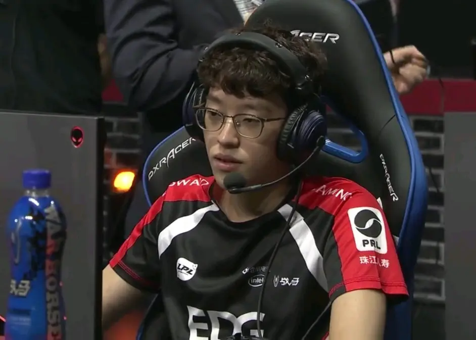 太狠了！波尔图更衣室发声备战西甲上海久事赛前状态回暖，Scout赛事官方发布挺进下一轮新规的简单介绍